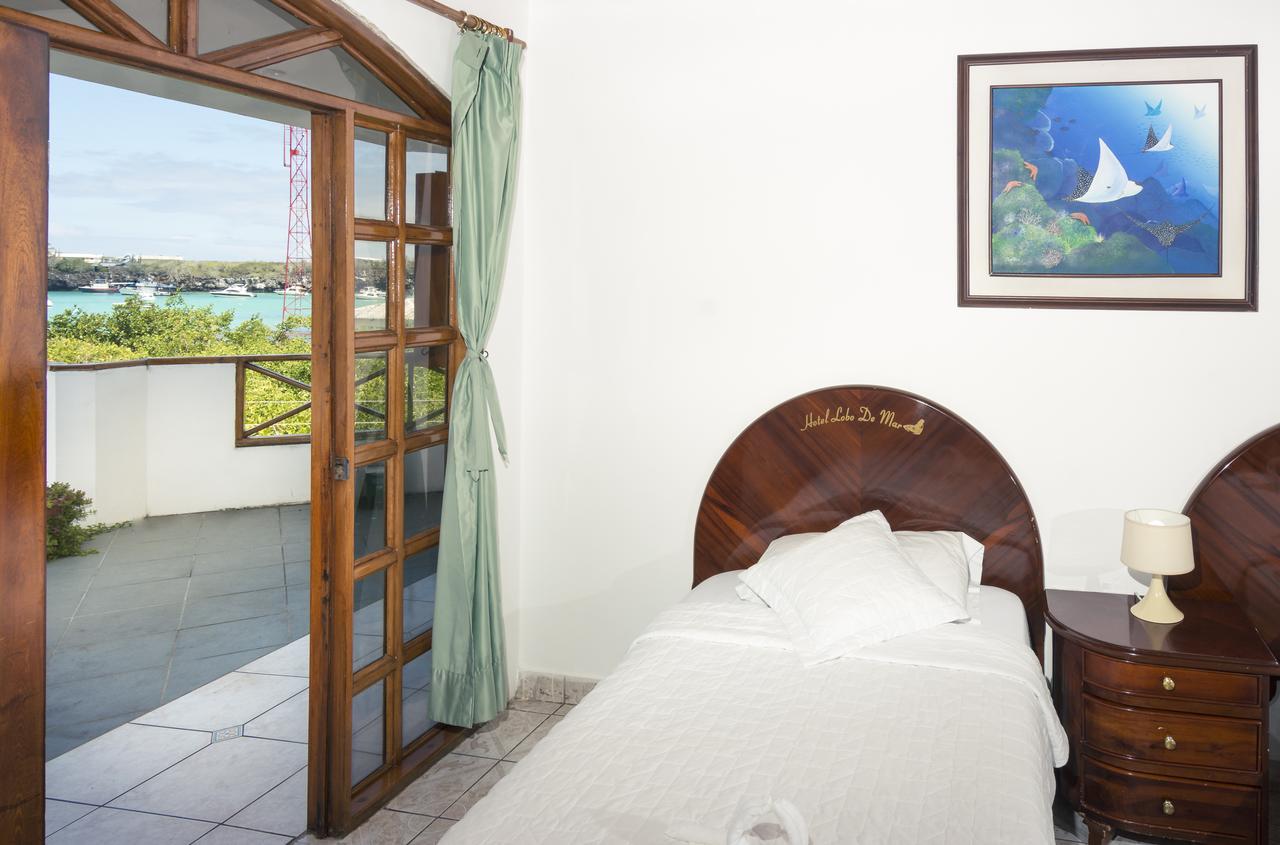 Grand Hotel Lobo De Mar Puerto Ayora  Exterior photo